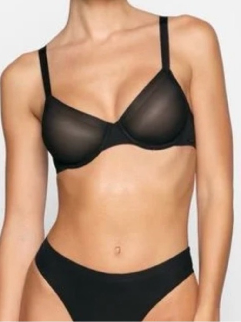 Skims⚡️Black Underwire lightweight bra 32-C